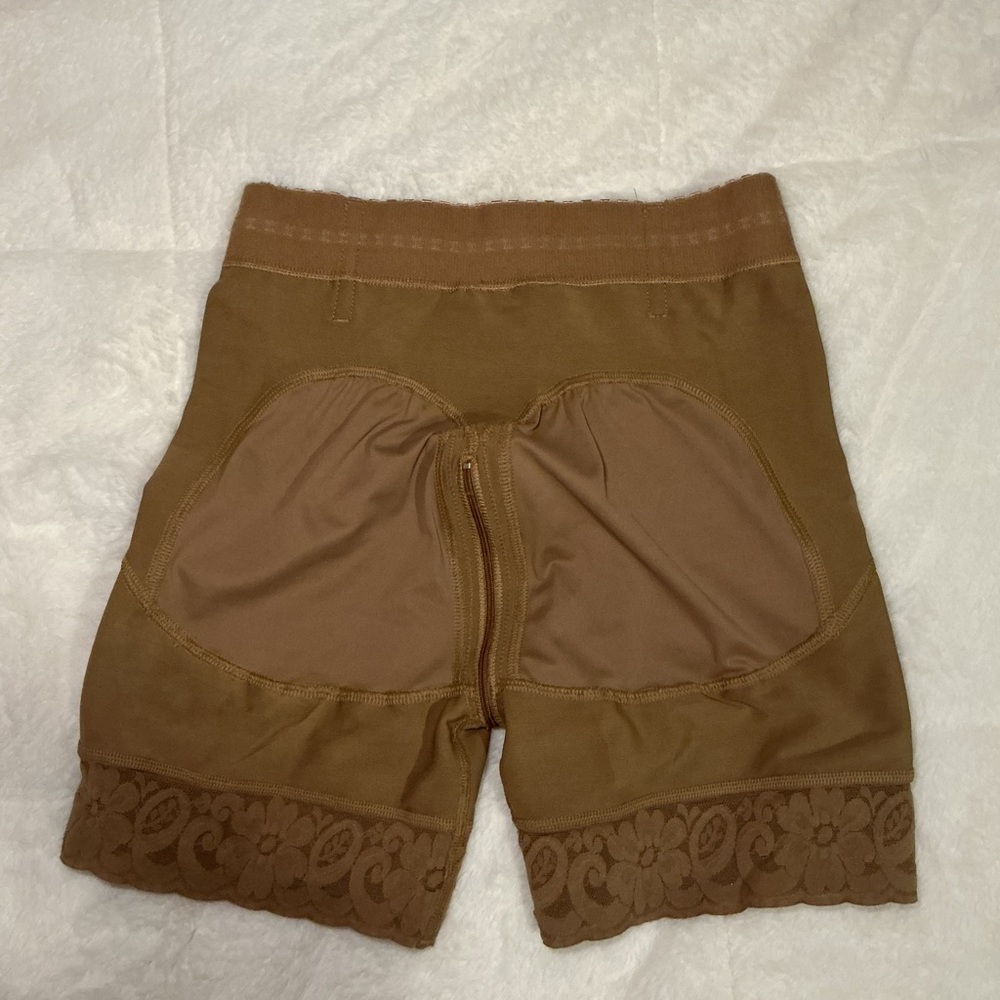 Colombian faja High-Waist Brown Shaping Shorts with Lace Trim - Picture 5 of 8